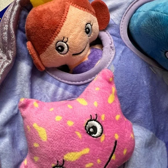 New Joyhound Classroom Hide N Peek Interactive toy for pets - Picture 4 of 7